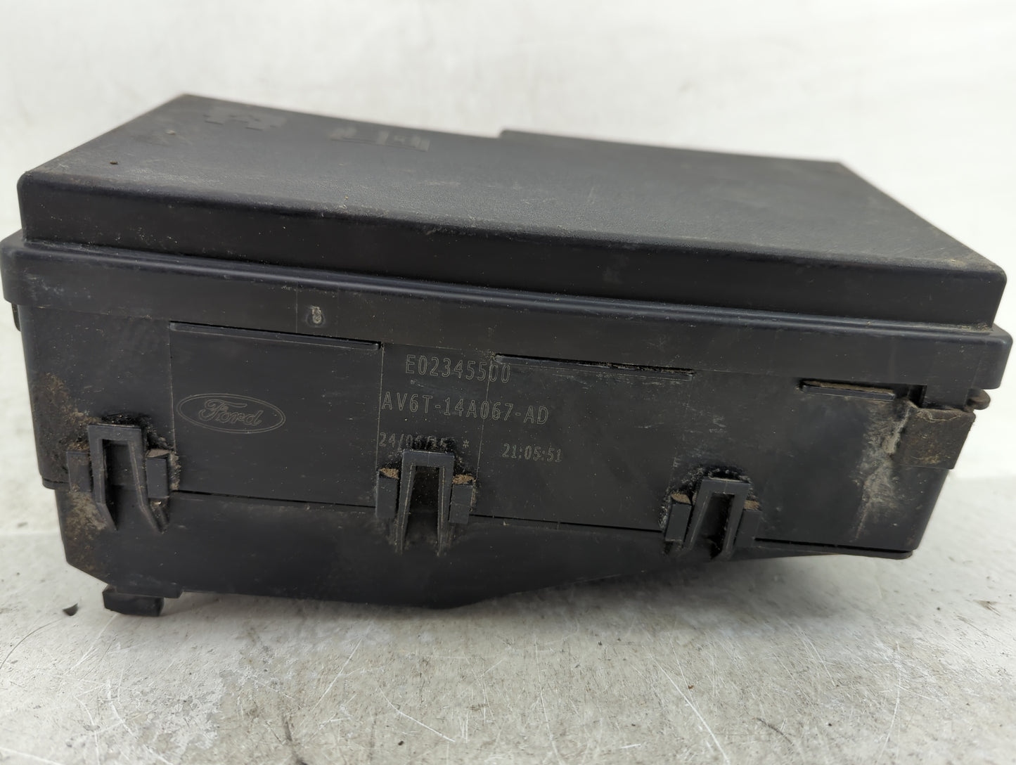 2015 Ford Focus Fusebox Fuse Box Panel Relay Module P/N:E02345500 AV6T-14A067-AD Fits OEM Used Auto Parts - Oemusedautoparts