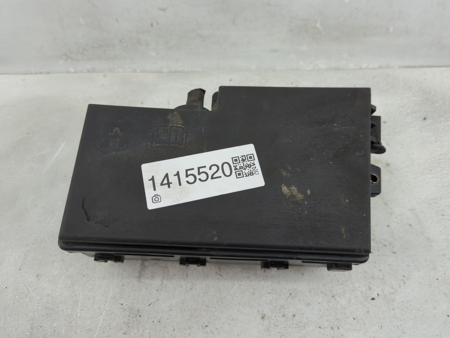 2015 Ford Focus Fusebox Fuse Box Panel Relay Module P/N:AV6T-14A076-AB Fits OEM Used Auto Parts - Oemusedautoparts1.com