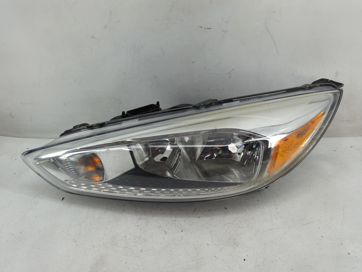 2015 Ford Focus Driver Left Oem Head Light Headlight Lamp - Oemusedautoparts1.com