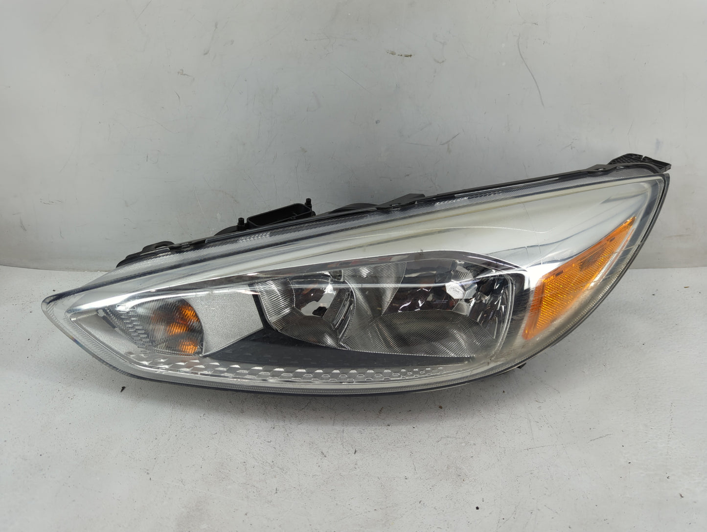 2015 Ford Focus Driver Left Oem Head Light Headlight Lamp - Oemusedautoparts1.com