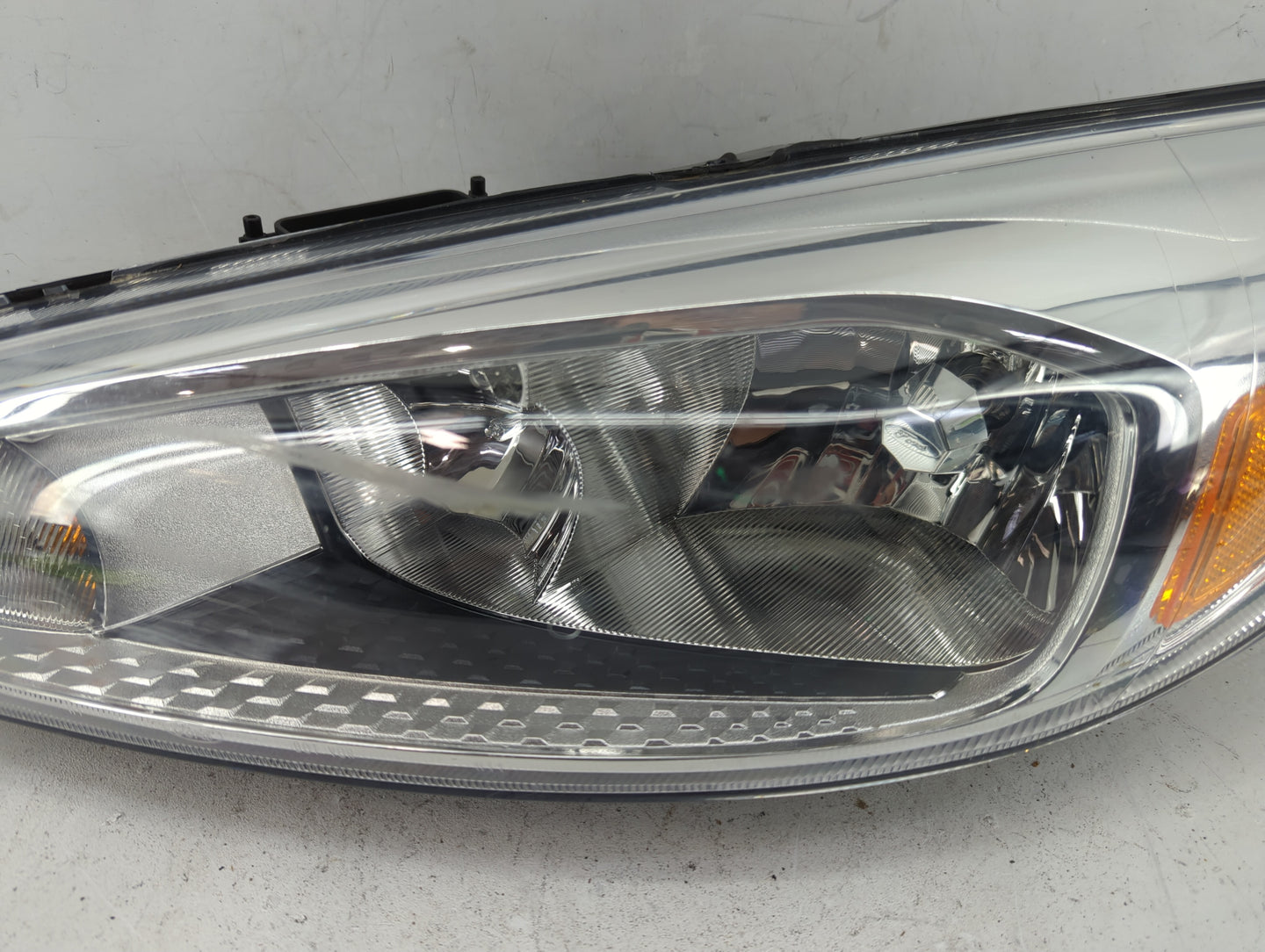 2015 Ford Focus Driver Left Oem Head Light Headlight Lamp - Oemusedautoparts1.com