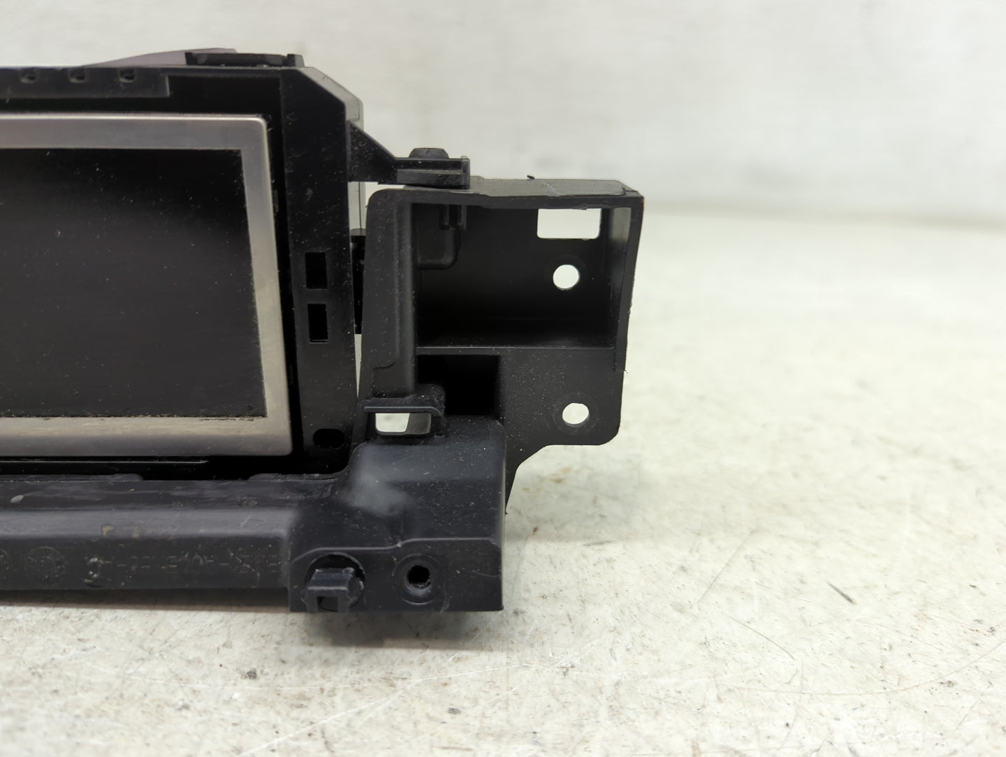 2015-2018 Ford Focus Information Display Screen - Oemusedautoparts1.com