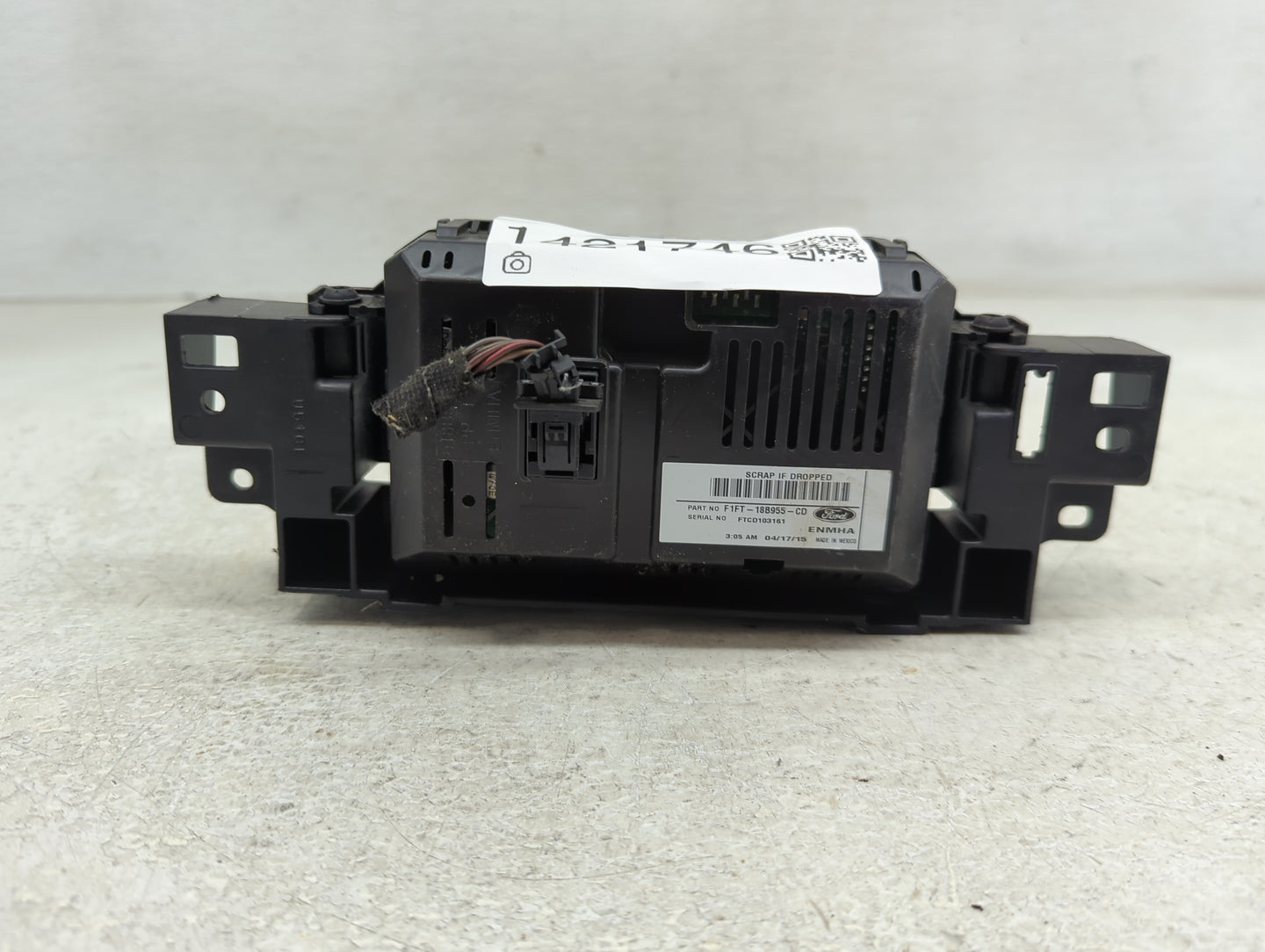 2015-2018 Ford Focus Information Display Screen - Oemusedautoparts1.com