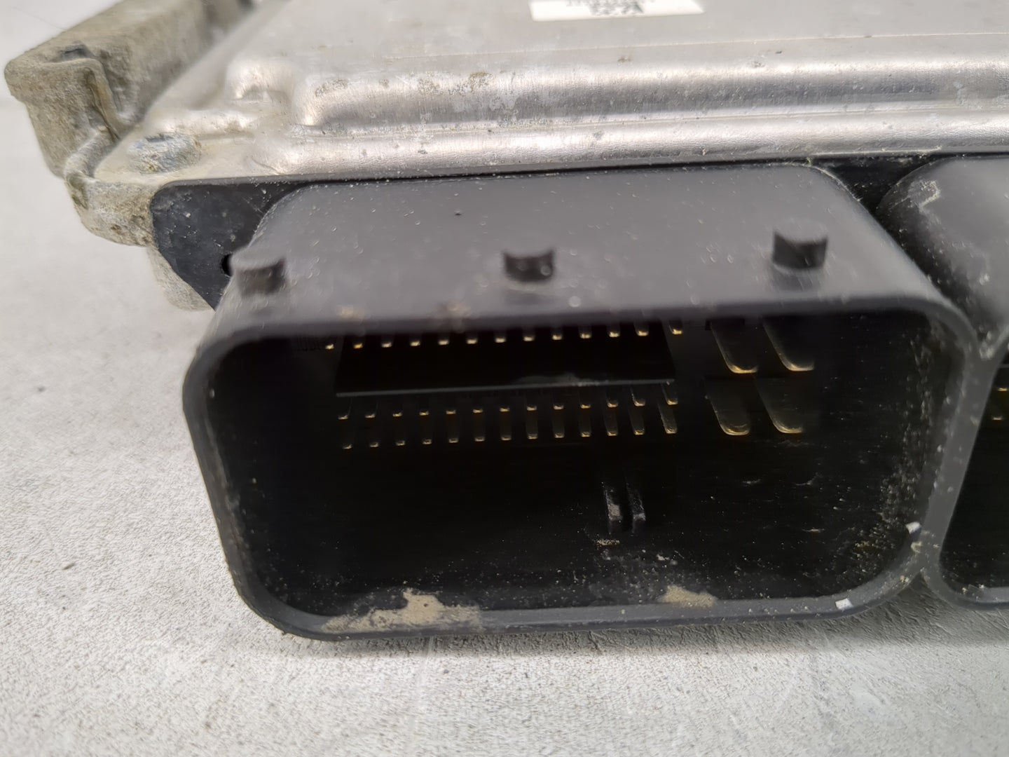 2013-2018 Ford Focus PCM Engine Control Computer ECU ECM PCU OEM P/N:FM5A-ADB Fits Fits 2013 2014 2015 2016 2017 2018 OEM Us