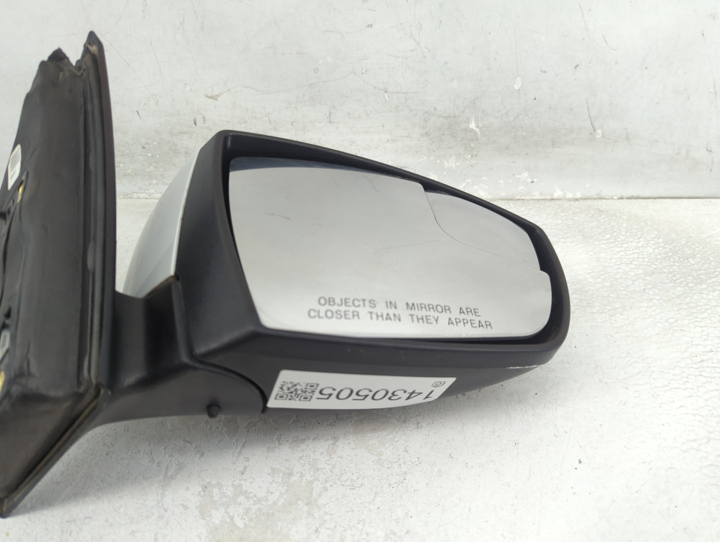 2015-2018 Ford Focus Passenger Side View Mirror - Right Door Mirror OEM Used - Oemusedautoparts1.com
