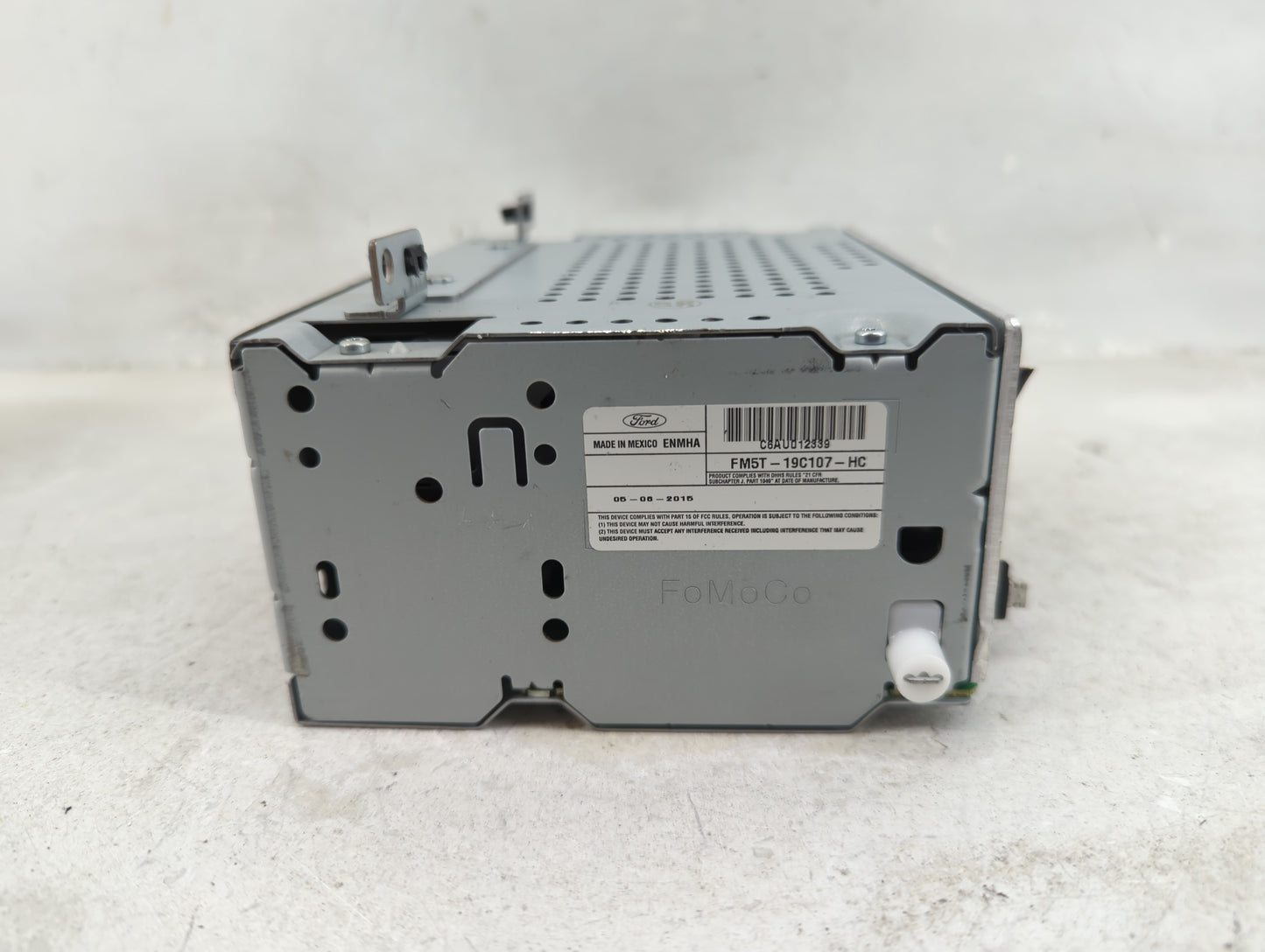 2015-2016 Ford Focus Radio AM FM Cd Player Receiver Replacement P/N:FM5T-19C107-HC Fits Fits 2015 2016 OEM Used Auto Parts -