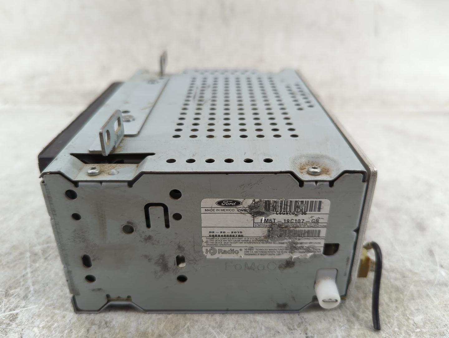 2015 Ford Focus Radio AM FM Cd Player Receiver Replacement P/N:FM5T-19C107-GB Fits OEM Used Auto Parts - Oemusedautoparts1.c