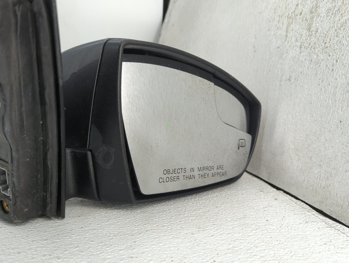 2015-2018 Ford Focus Passenger Side View Mirror - Right Door Mirror OEM Used - Oemusedautoparts1.com
