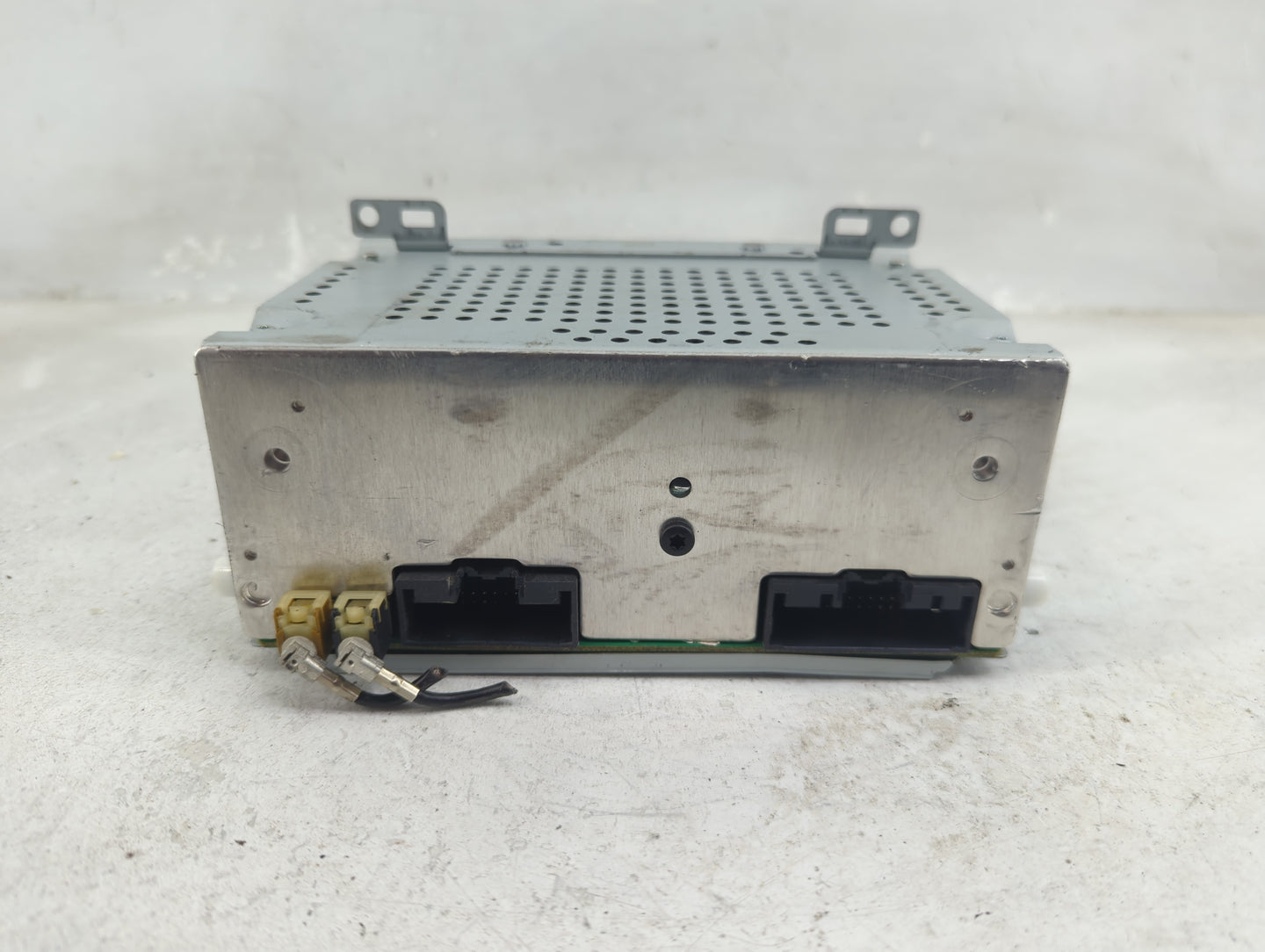 2015-2016 Ford Focus Radio AM FM Cd Player Receiver Replacement P/N:FM5T-19C107-KC Fits Fits 2015 2016 OEM Used Auto Parts -