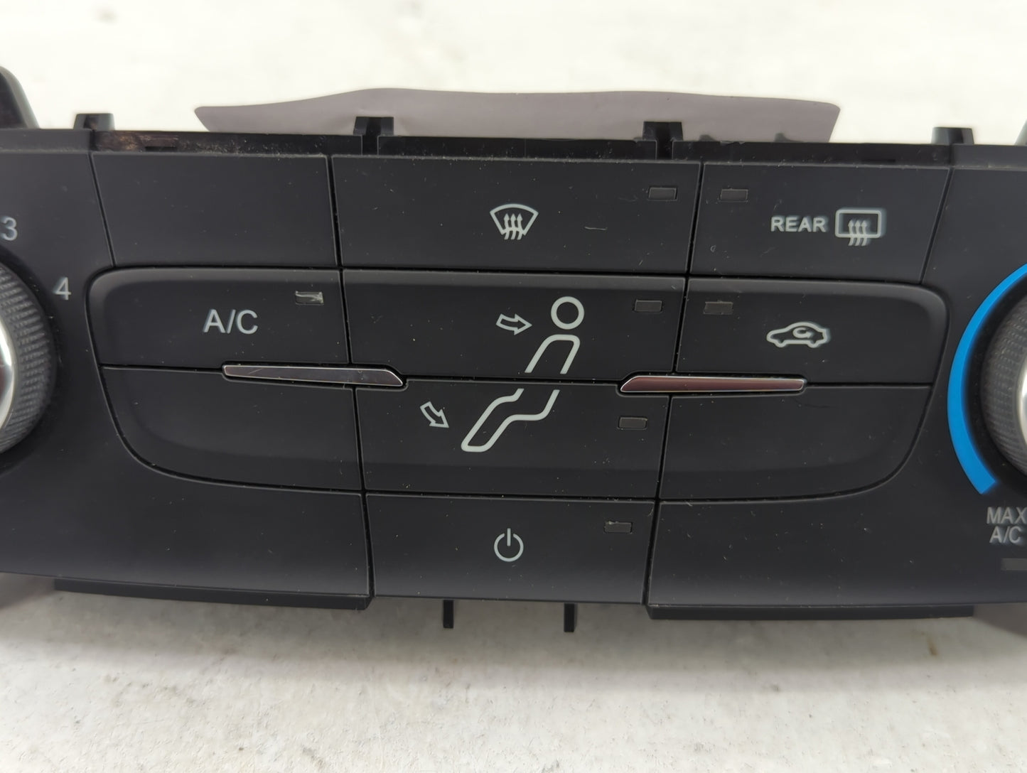 2015-2018 Ford Focus Climate Control Module Temperature AC/Heater Replacement P/N:F1ET-19980-JF F1ET 18549 Fits OEM Used Aut