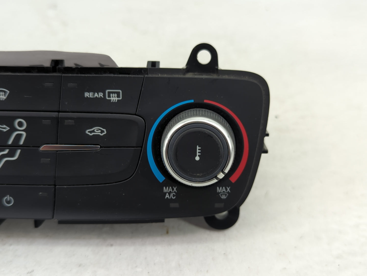 2015-2018 Ford Focus Climate Control Module Temperature AC/Heater Replacement P/N:F1ET-19980-JF F1ET 18549 Fits OEM Used Aut
