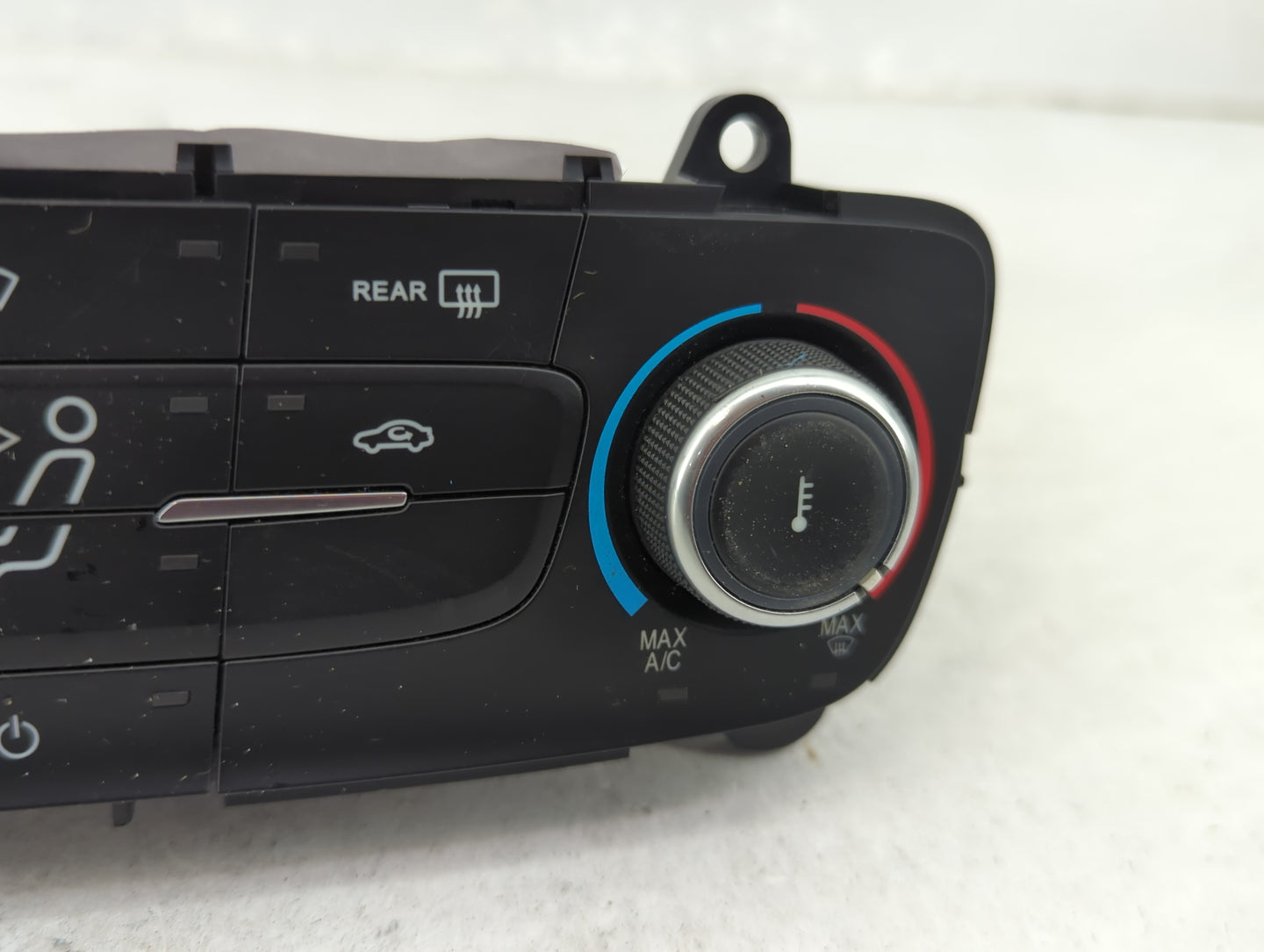 2015-2018 Ford Focus Climate Control Module Temperature AC/Heater Replacement P/N:F1ET-19980-JF Fits Fits 2015 2016 2017 201