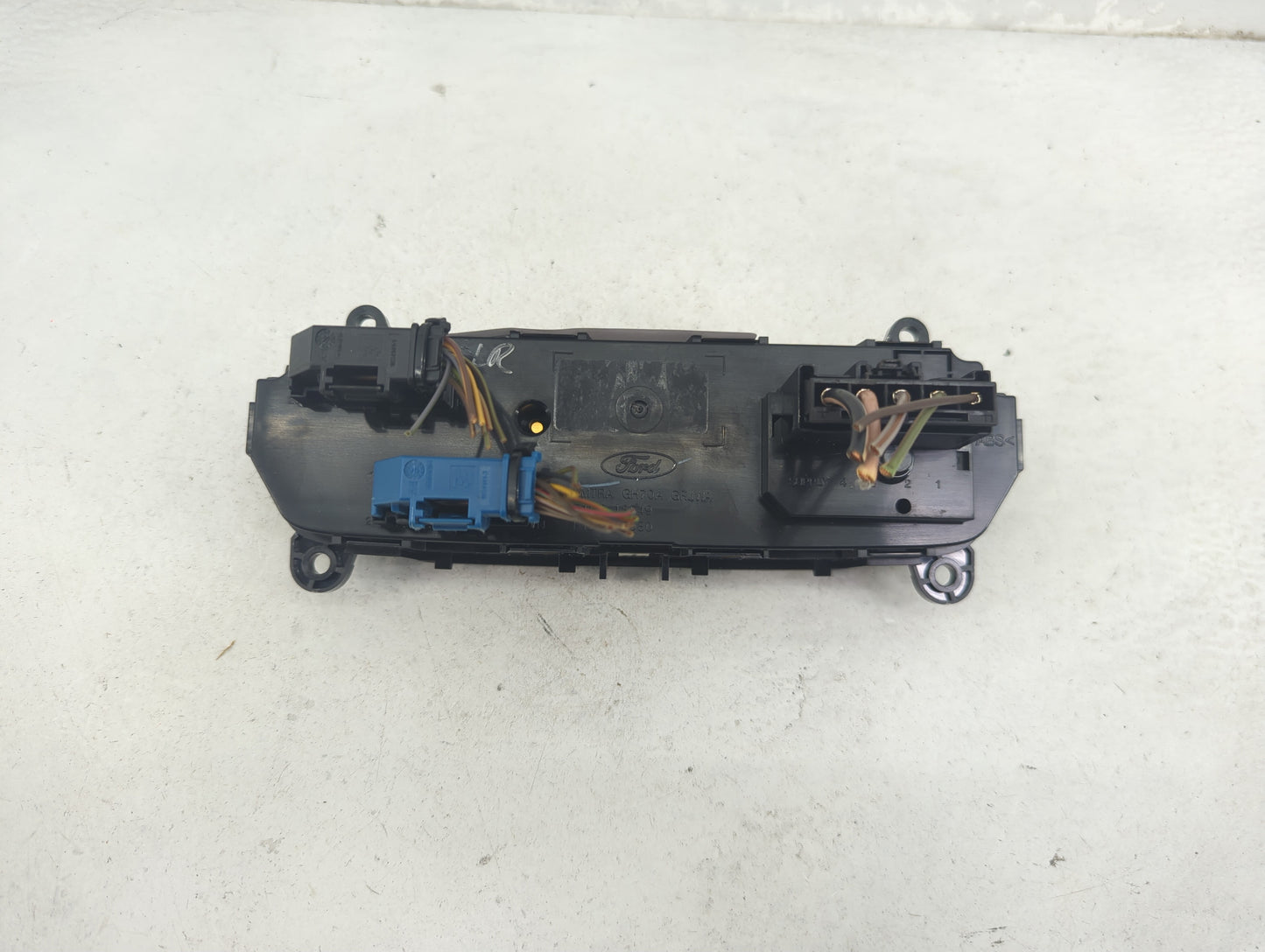2015-2018 Ford Focus Climate Control Module Temperature AC/Heater Replacement P/N:DM5TRA GH70A Fits Fits 2015 2016 2017 2018