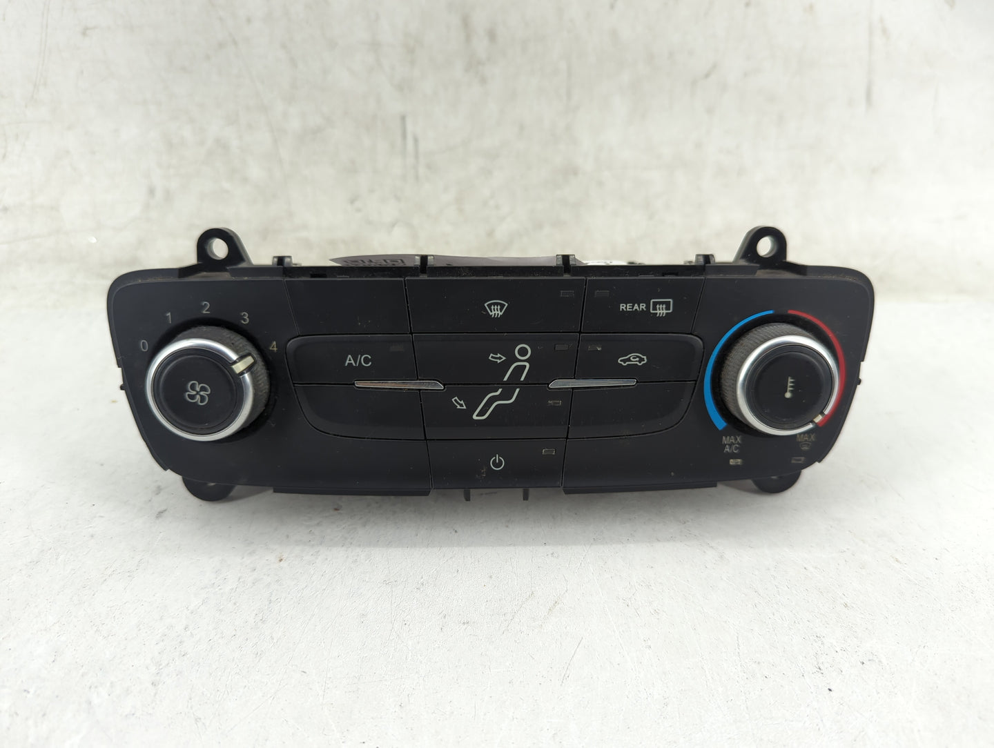 2015-2018 Ford Focus Climate Control Module Temperature AC/Heater Replacement P/N:F1ET-19980-JF Fits Fits 2015 2016 2017 201