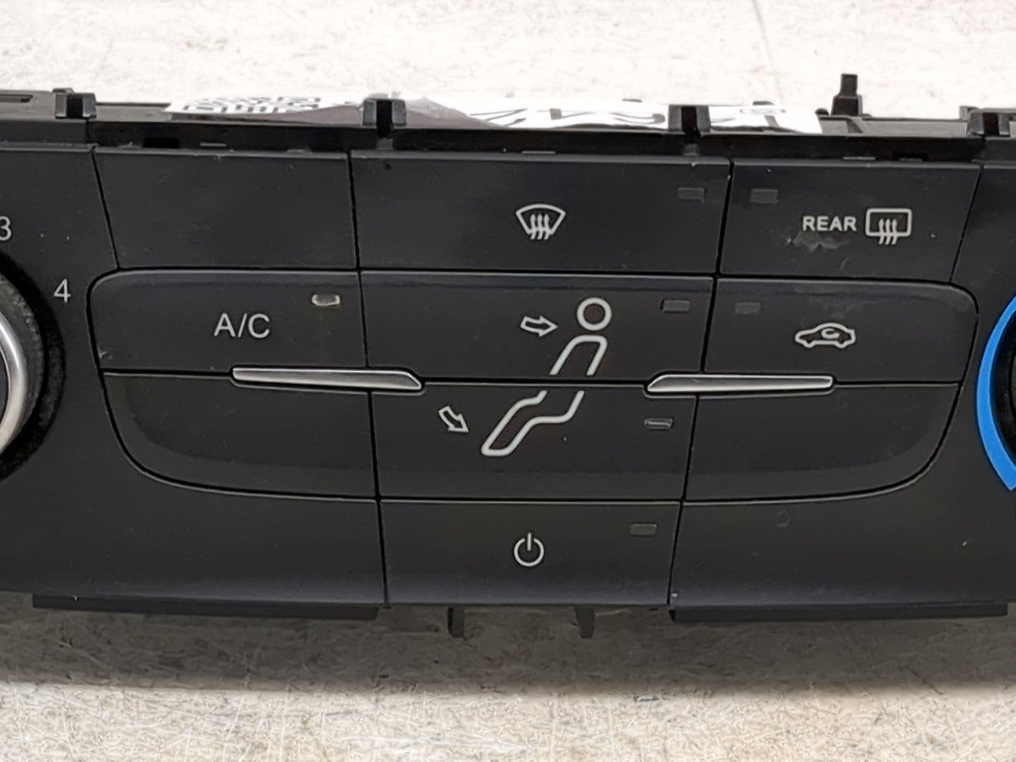 2015-2018 Ford Focus Climate Control Module Temperature AC/Heater Replacement P/N:E1108075 M Fits Fits 2015 2016 2017 2018 O