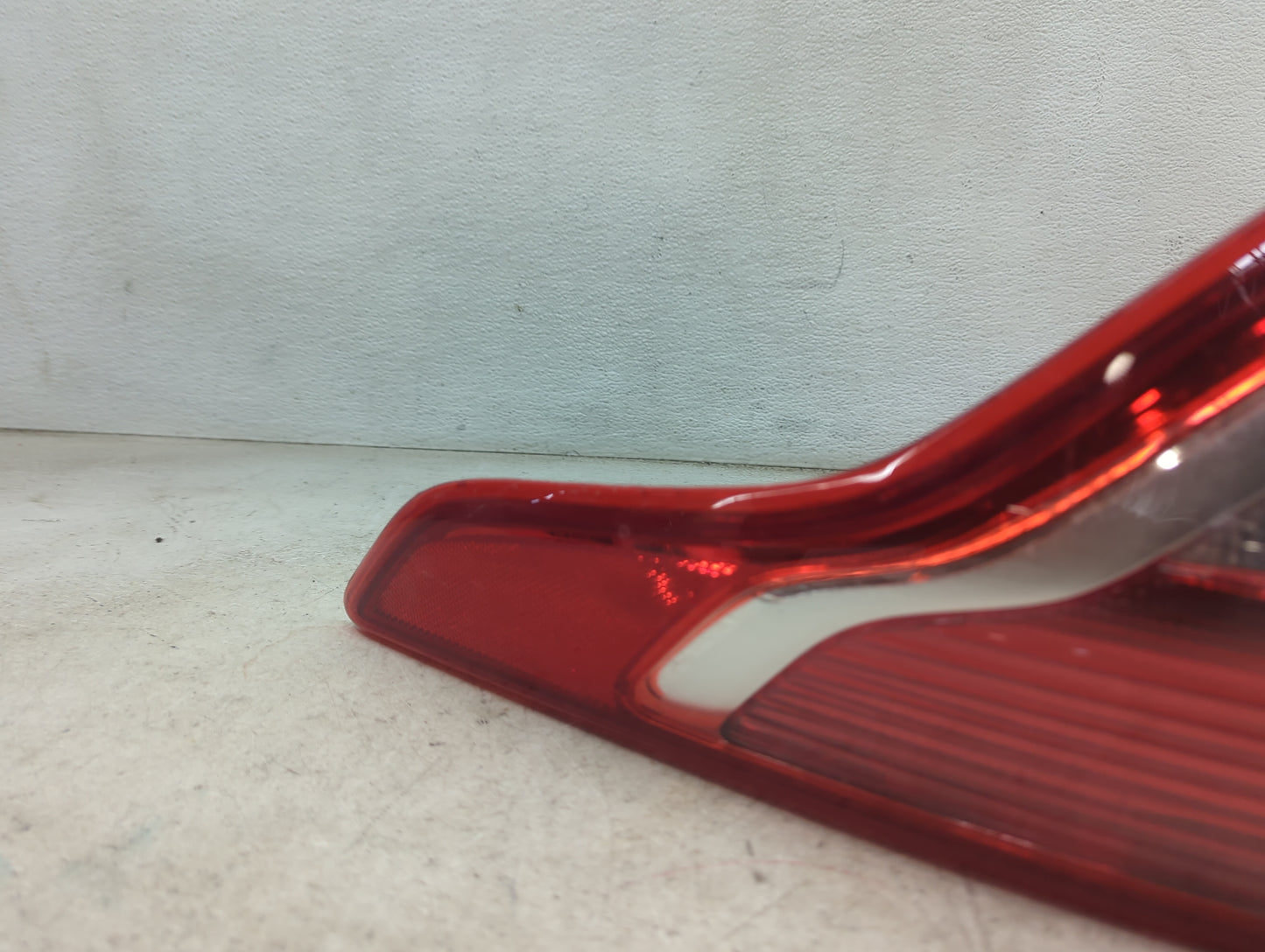 2015-2018 Ford Focus Tail Light Assembly Passenger Right OEM P/N:CJ54-13404-AL Fits Fits 2015 2016 2017 2018 OEM Used Auto P