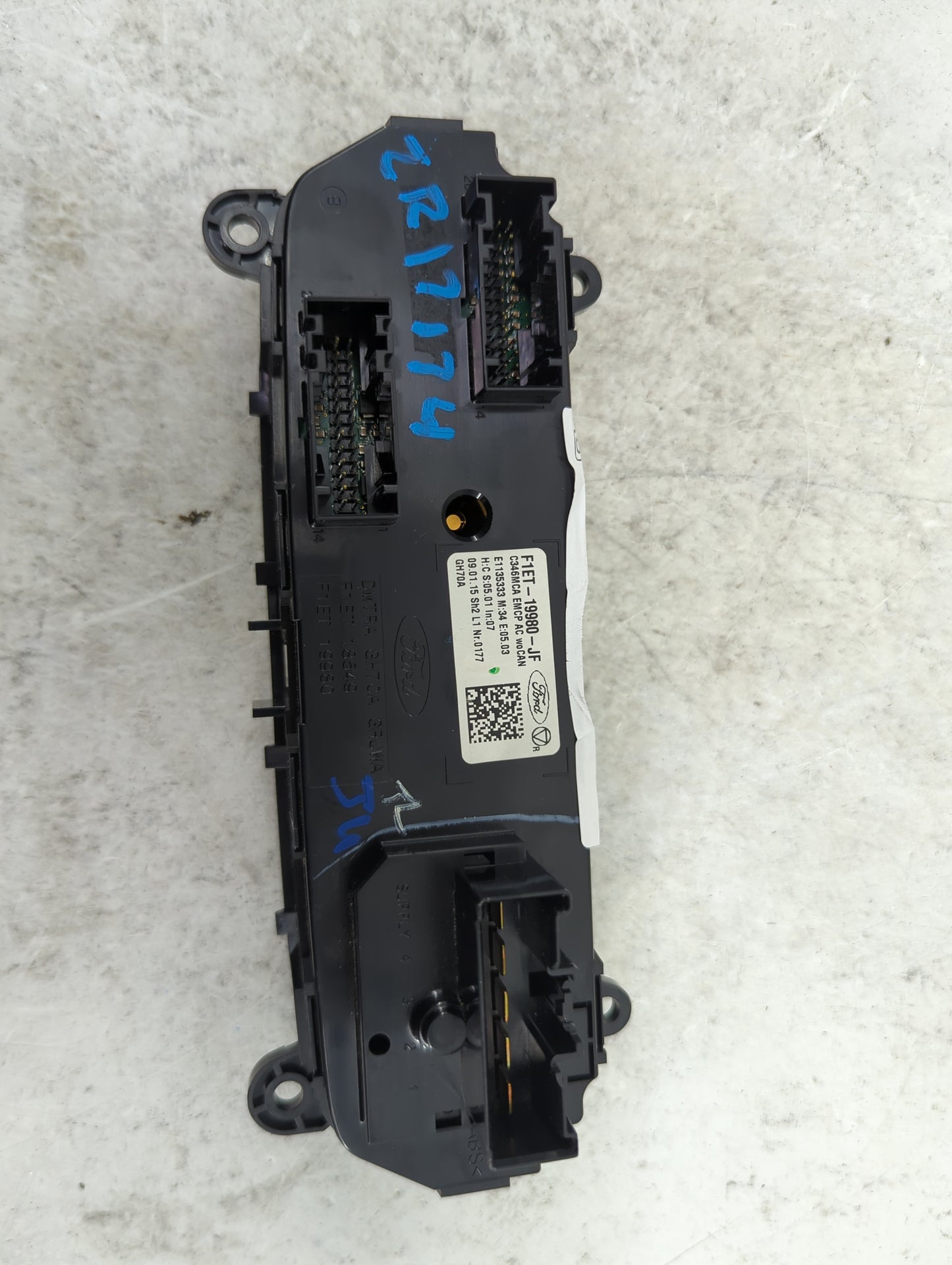 2015-2018 Ford Focus Climate Control Module Temperature AC/Heater Replacement P/N:F1ET-19980-JF Fits Fits 2015 2016 2017 201