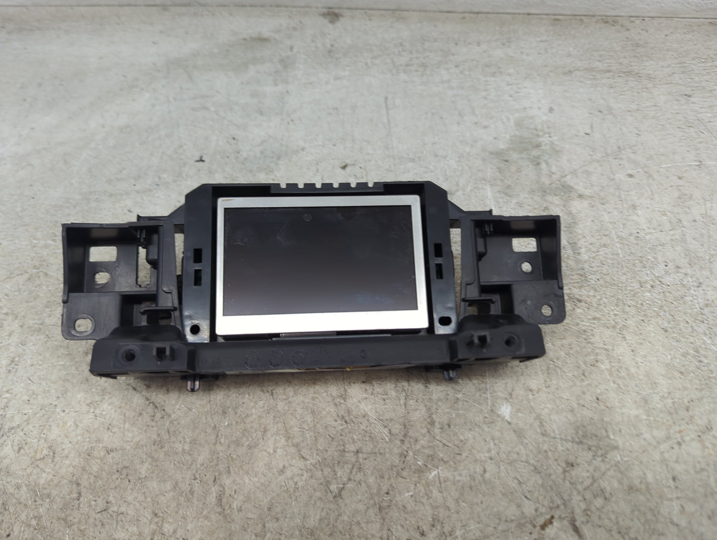 2015-2018 Ford Focus Information Display Screen 1488176 - Oemusedautoparts1.com