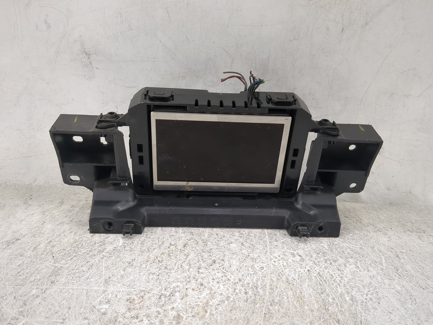 2015-2018 Ford Focus Information Display Screen 1495001 - Oemusedautoparts1.com