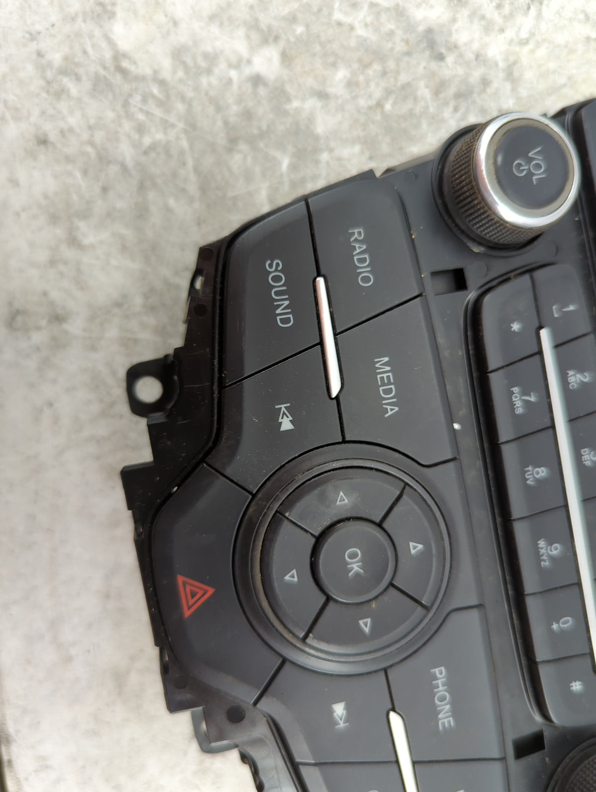 2015-2018 Ford Focus Radio Control Panel 1501241 - Oemusedautoparts1.com