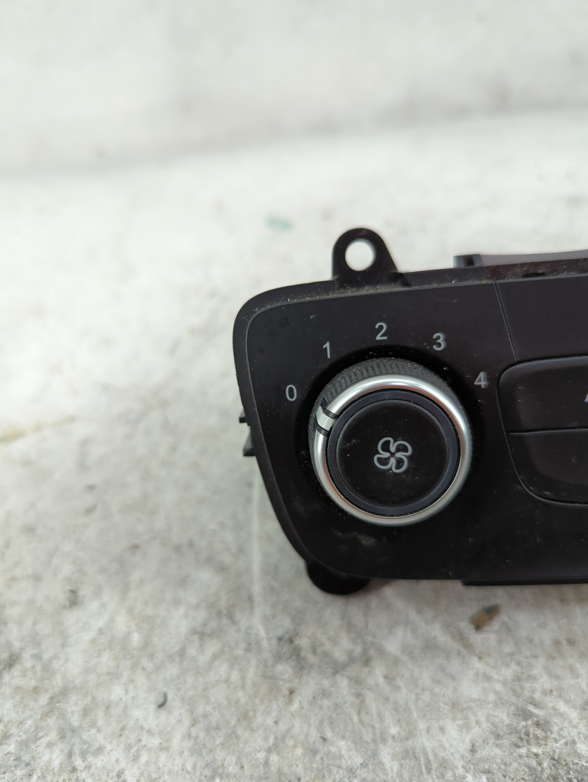 2015-2018 Ford Focus Climate Control Module Temperature AC/Heater Replacement P/N:F1ET-19980-JJ F1ET-18549 Fits OEM Used Aut