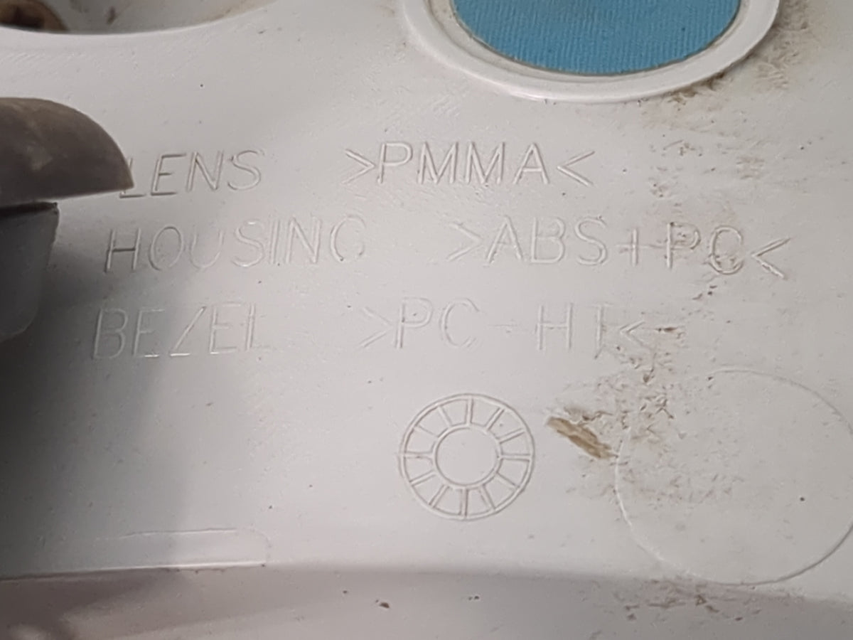 2015-2018 Ford Focus Driver Left Side Deck Lid Mounted Tail Light 1512283 - Oemusedautoparts1.com