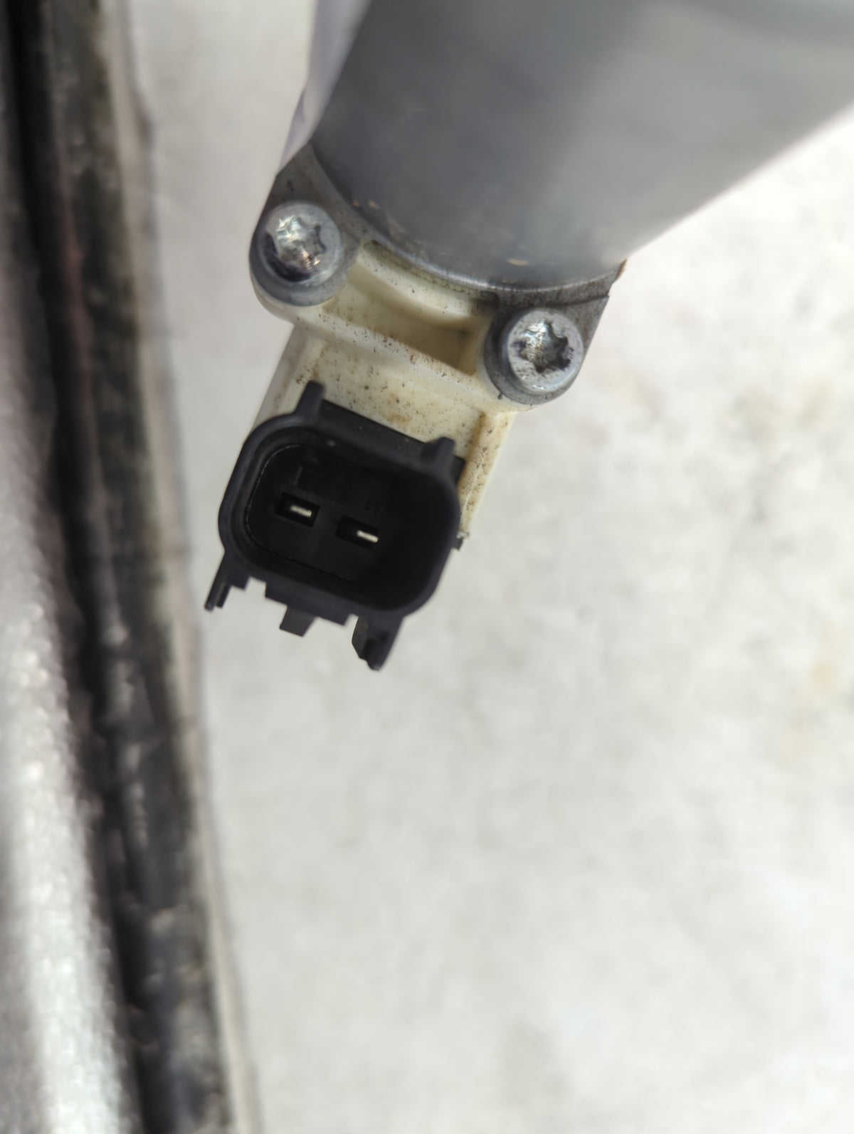 2012-2018 Ford Focus Passenger Front Right Power Window Motor 1517144 - Oemusedautoparts1.com