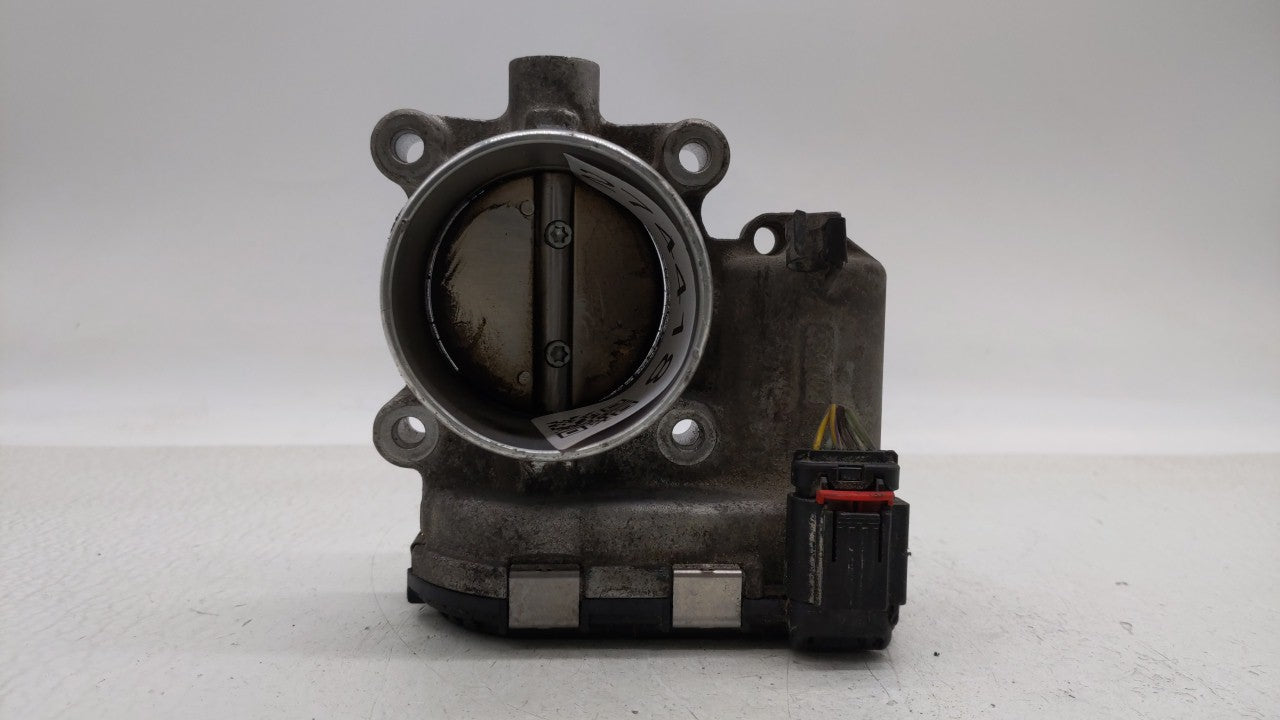 2014-2018 Ford Focus Throttle Body P/N:DS7E-9F991-BB Fits Fits 2014 2015 2016 2017 2018 2019 OEM Used Auto Parts - Oemusedau
