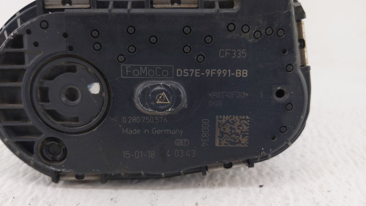 2014-2018 Ford Focus Throttle Body P/N:DS7E-9F991-BB Fits Fits 2014 2015 2016 2017 2018 2019 OEM Used Auto Parts - Oemusedau