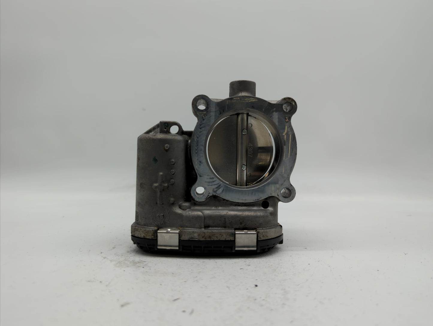 2014-2018 Ford Focus Throttle Body P/N:DS7E-9F991-BB Fits Fits 2014 2015 2016 2017 2018 2019 OEM Used Auto Parts - Oemusedau