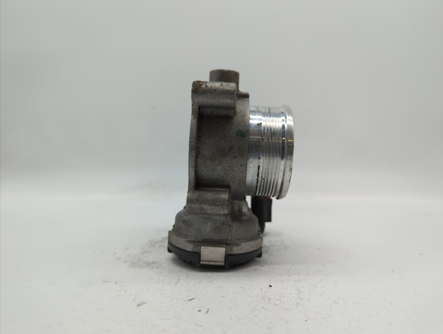 2014-2018 Ford Focus Throttle Body P/N:DS7E-9F991-BB Fits Fits 2014 2015 2016 2017 2018 2019 OEM Used Auto Parts - Oemusedau