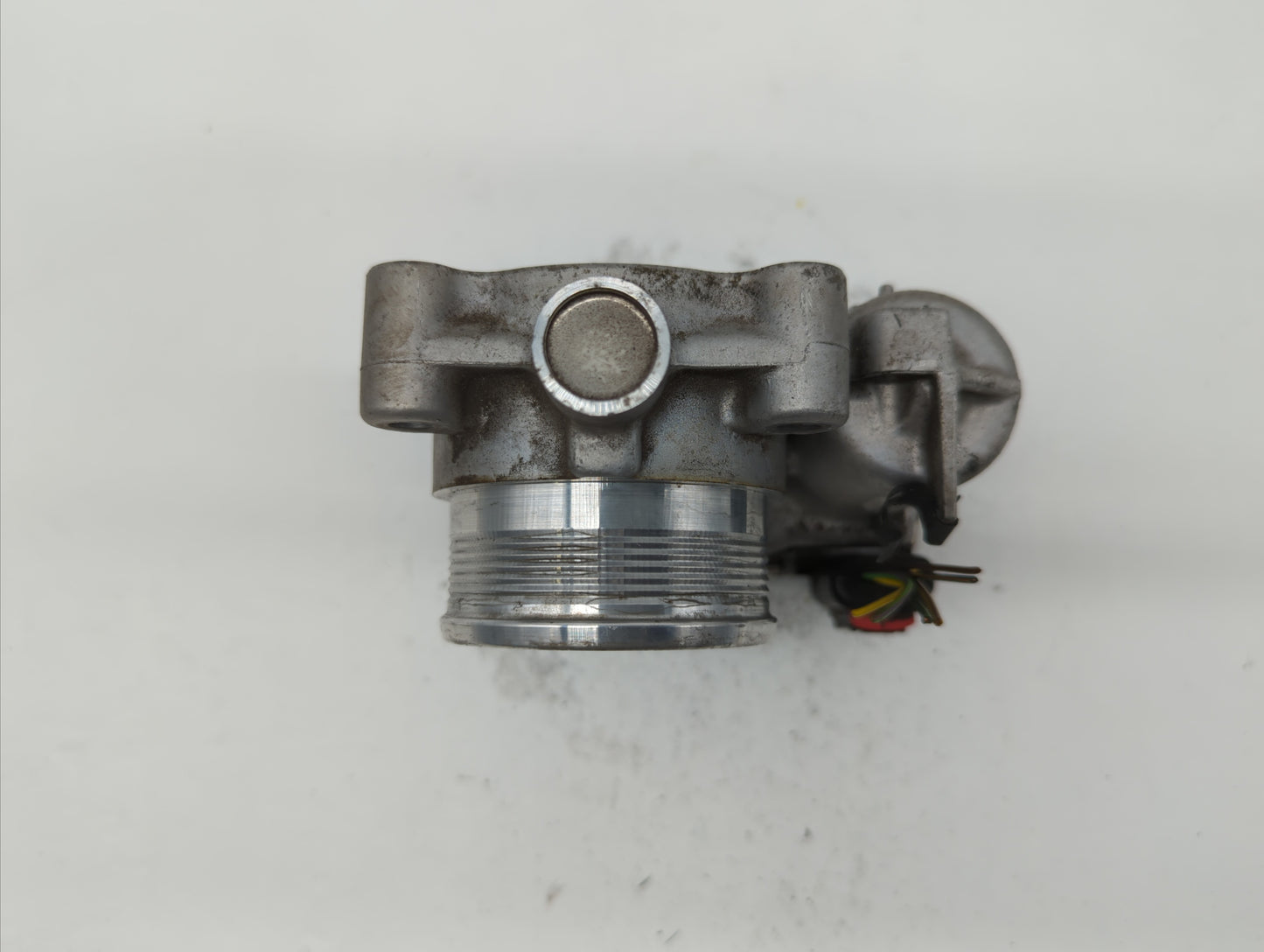 2014-2018 Ford Focus Throttle Body P/N:DS7E-9F991-BB Fits Fits 2014 2015 2016 2017 2018 2019 OEM Used Auto Parts - Oemusedau