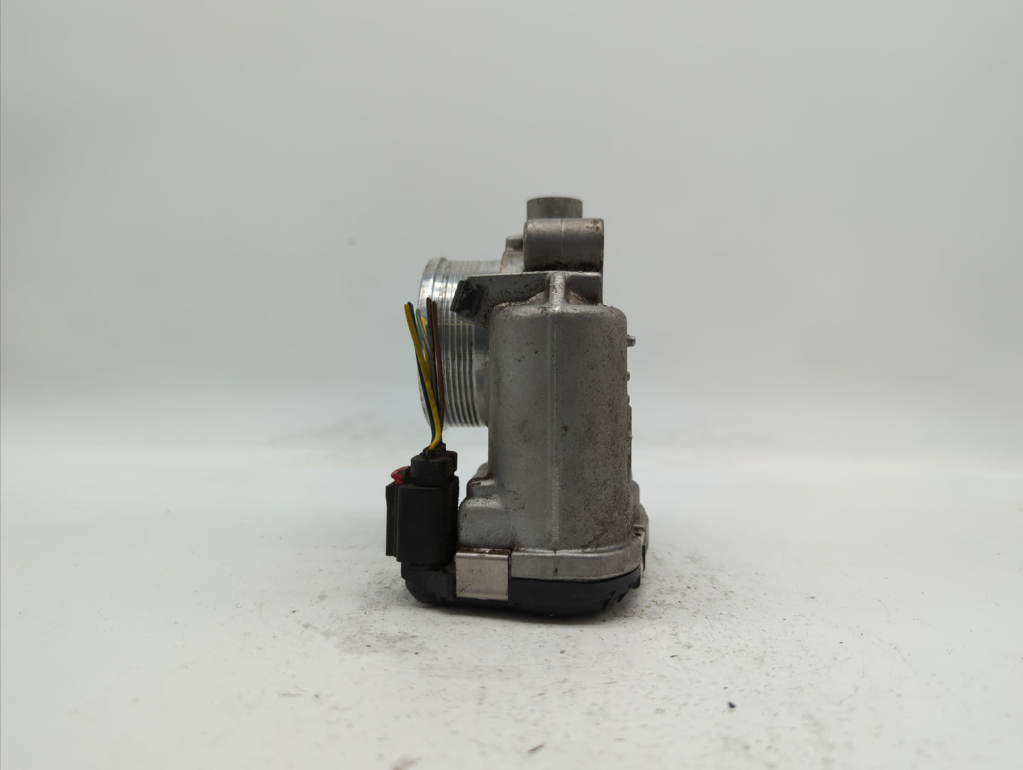 2014-2018 Ford Focus Throttle Body P/N:DS7E-9F991-BB Fits Fits 2014 2015 2016 2017 2018 2019 OEM Used Auto Parts - Oemusedau
