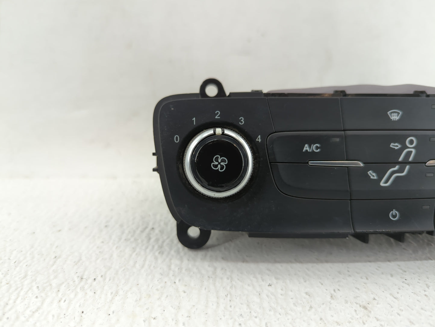 2015-2018 Ford Focus Climate Control Module Temperature AC/Heater Replacement P/N:F1ET-19980-LJ F1ET-19980-JF Fits OEM Used 