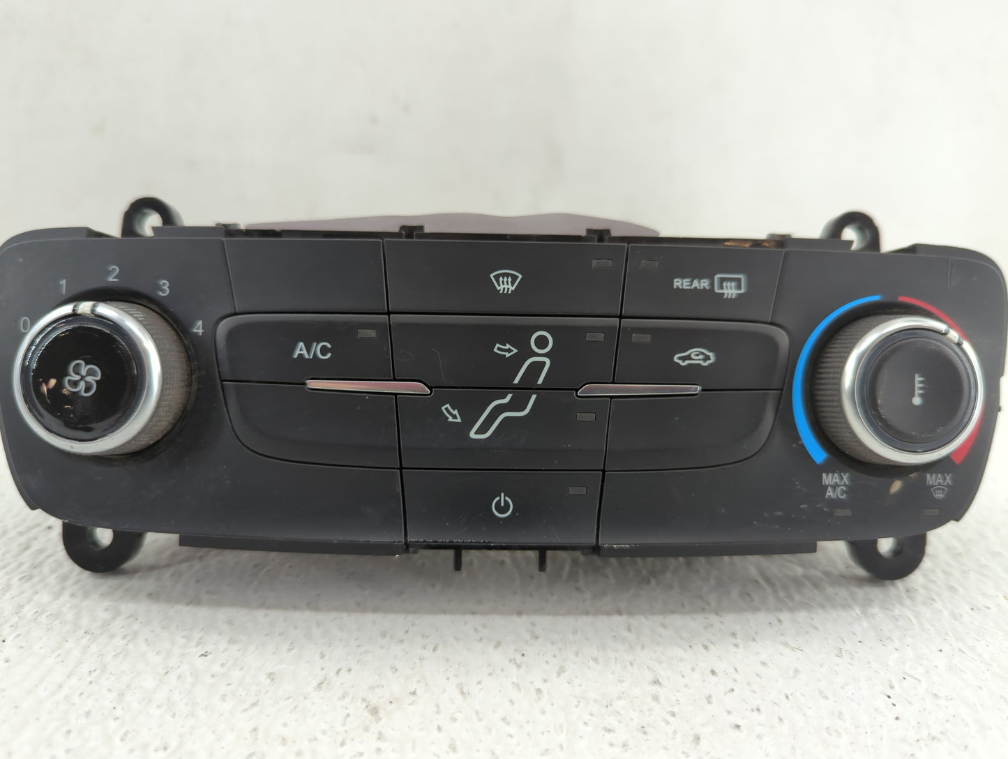 2015-2018 Ford Focus Climate Control Module Temperature AC/Heater Replacement P/N:F1ET-19980-LJ F1ET-19980-JF Fits OEM Used 