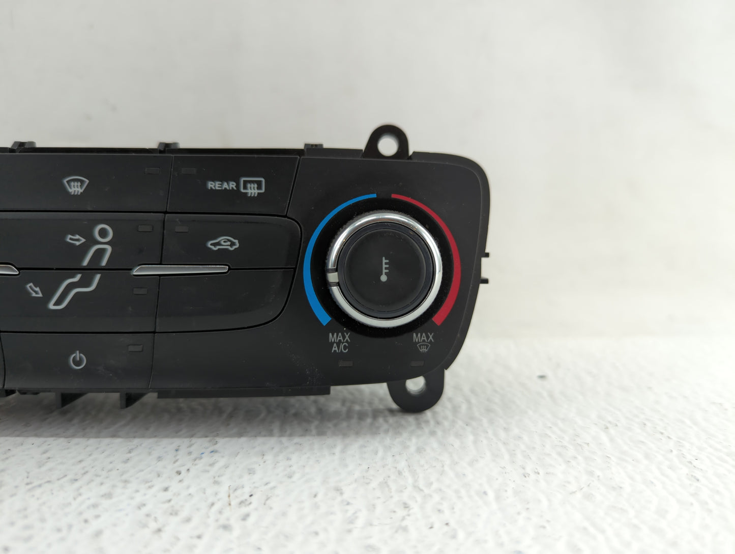 2015-2018 Ford Focus Climate Control Module Temperature AC/Heater Replacement P/N:F1ET-19980-LJ F1ET-19980-JF Fits OEM Used 