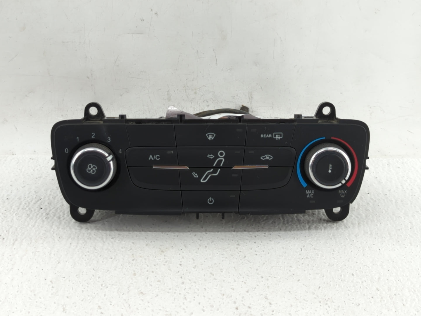 2015-2018 Ford Focus Climate Control Module Temperature AC/Heater Replacement P/N:F1ET-19980-LJ F1ET-19980-JF Fits OEM Used 