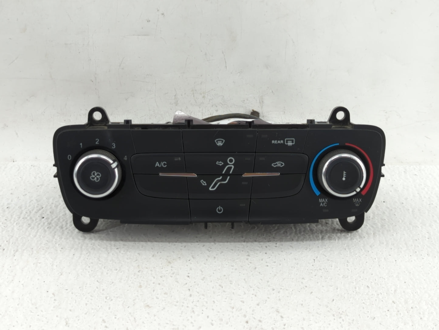 2015-2018 Ford Focus Climate Control Module Temperature AC/Heater Replacement P/N:F1ET-19980-LJ F1ET-19980-JF Fits OEM Used 