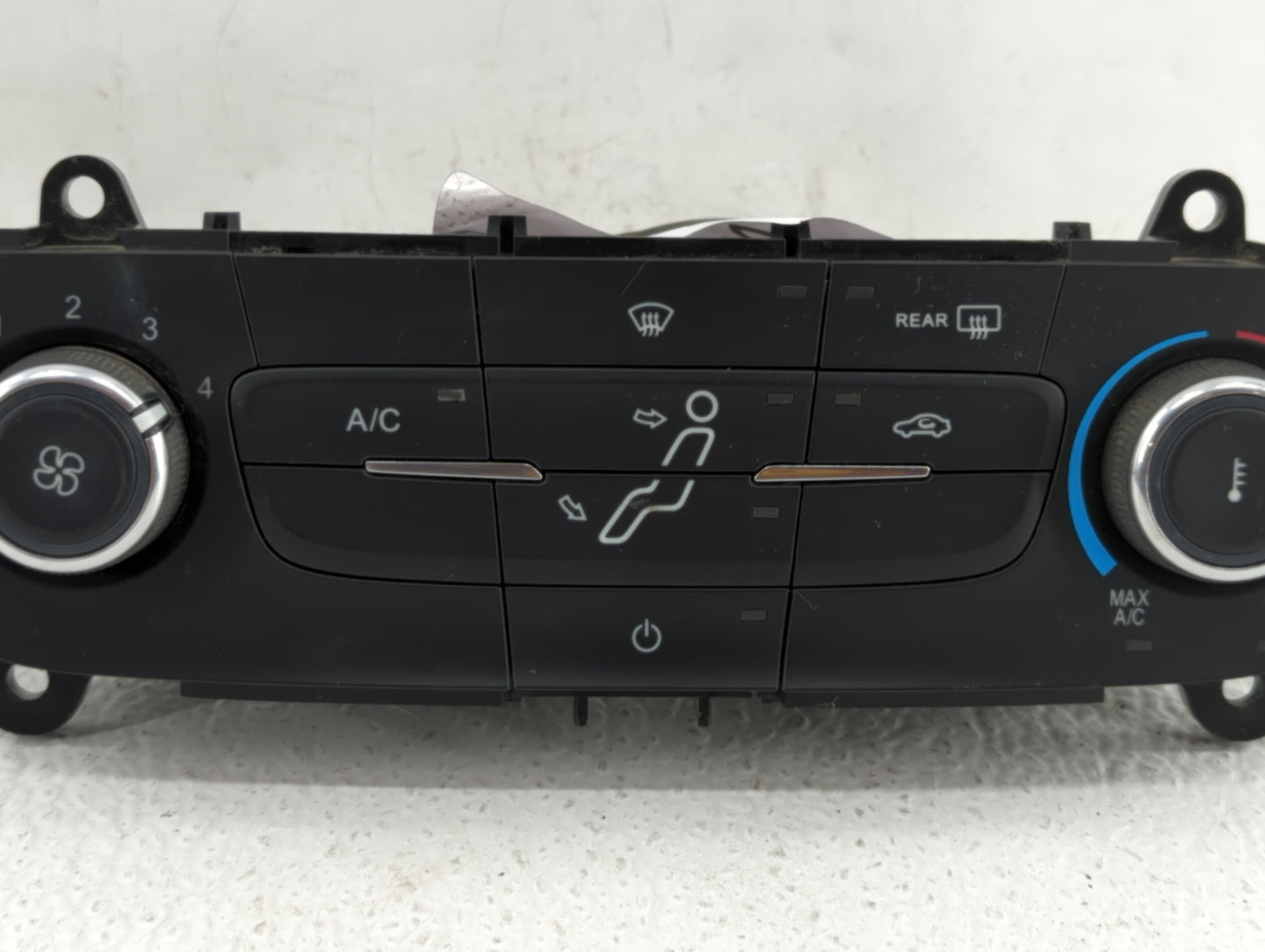 2015-2018 Ford Focus Climate Control Module Temperature AC/Heater Replacement P/N:F1ET-19980-LJ F1ET-19980-JF Fits OEM Used 
