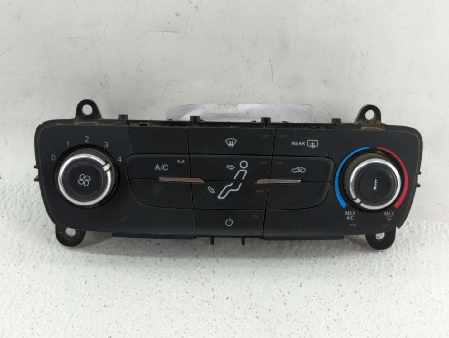 2015-2018 Ford Focus Climate Control Module Temperature AC/Heater Replacement P/N:F1ET-19980-LJ F1ET-19980-JF Fits OEM Used 