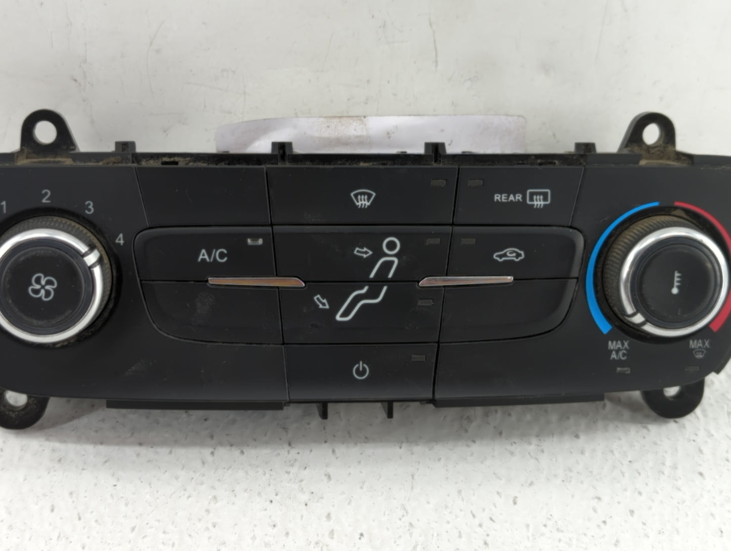 2015-2018 Ford Focus Climate Control Module Temperature AC/Heater Replacement P/N:F1ET-19980-LJ F1ET-19980-JF Fits OEM Used 