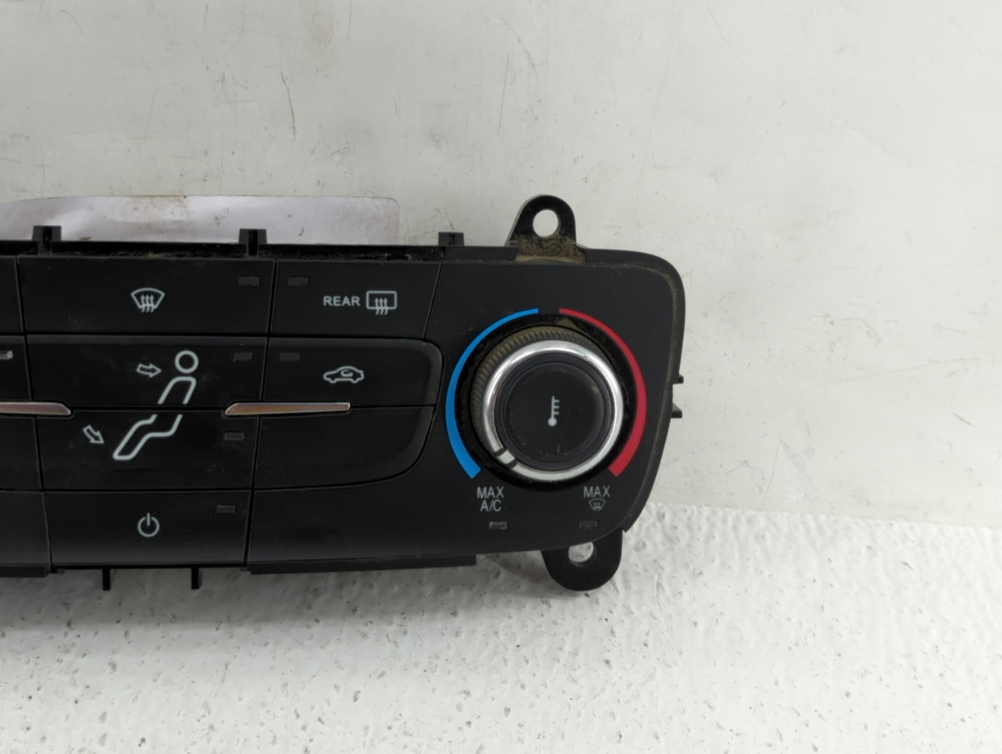 2015-2018 Ford Focus Climate Control Module Temperature AC/Heater Replacement P/N:F1ET-19980-LJ F1ET-19980-JF Fits OEM Used 