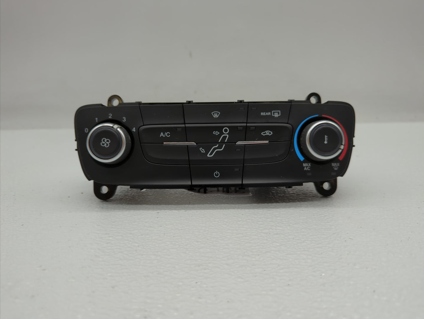 2015-2018 Ford Focus Climate Control Module Temperature AC/Heater Replacement P/N:F1ET-19980-JG F1ET-19980-LJ Fits OEM Used 