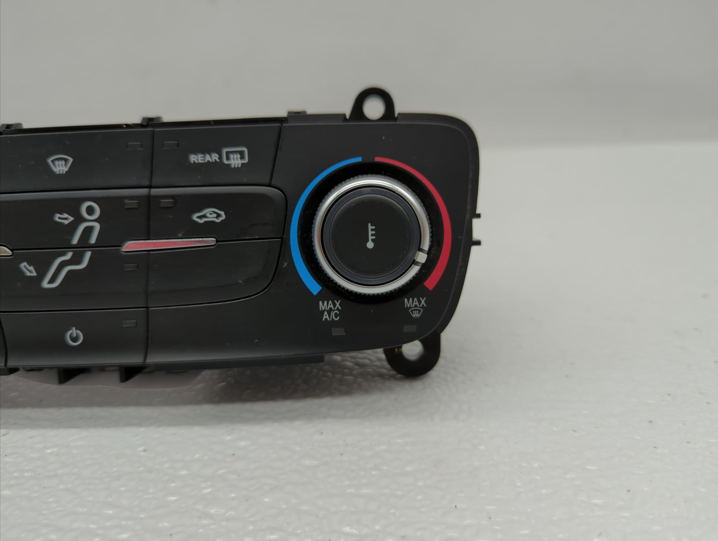 2015-2018 Ford Focus Climate Control Module Temperature AC/Heater Replacement P/N:F1ET-19980-JG F1ET-19980-LJ Fits OEM Used 