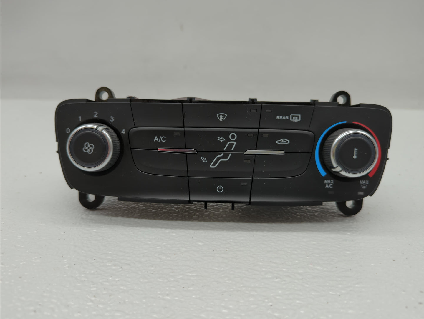 2015-2018 Ford Focus Climate Control Module Temperature AC/Heater Replacement P/N:F1ET-19980-LJ F1ET-19980-JF Fits OEM Used 