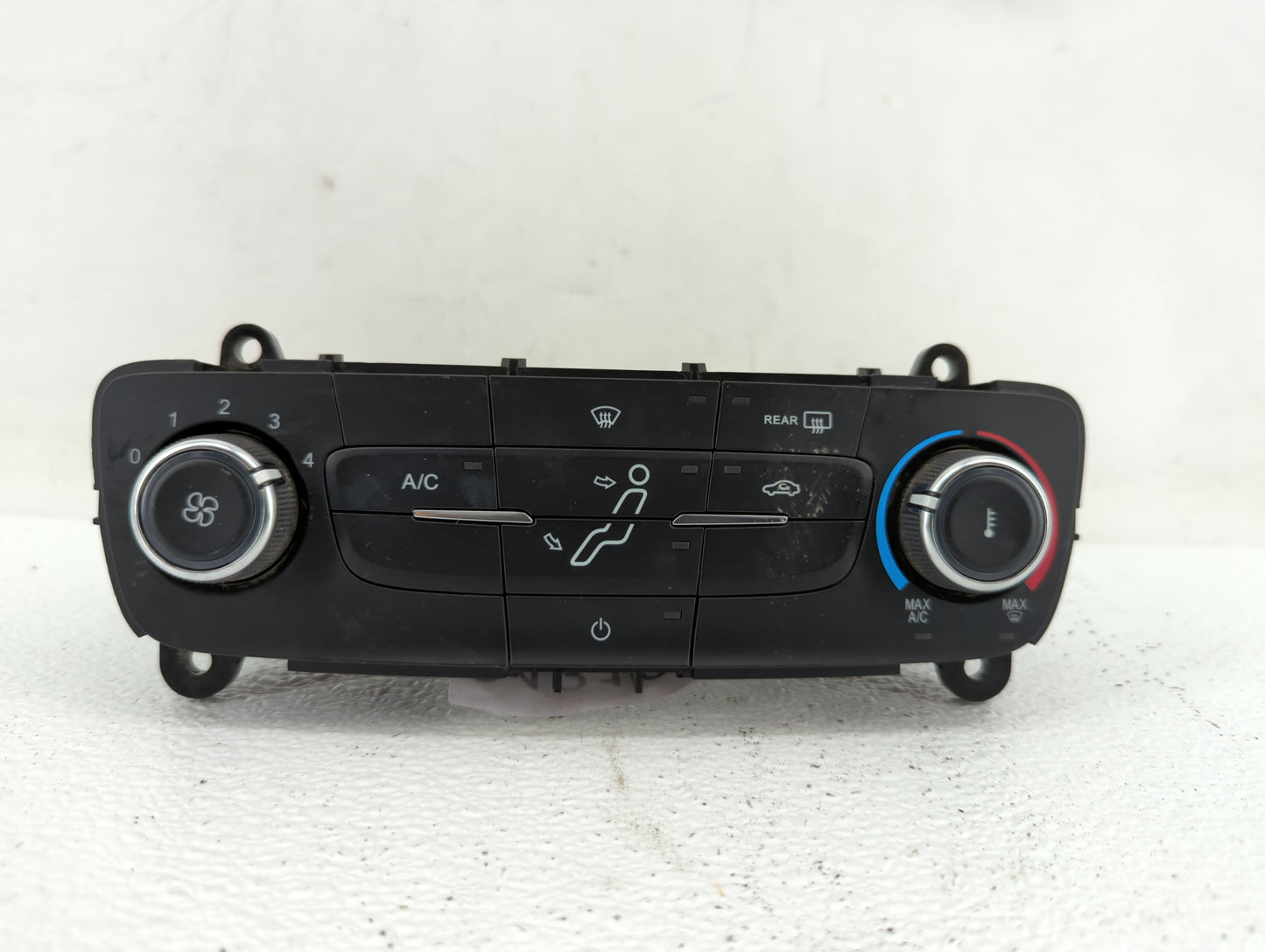 2015-2018 Ford Focus Climate Control Module Temperature AC/Heater Replacement P/N:F1ET-19980-JG F1ET-19980-LJ Fits OEM Used 