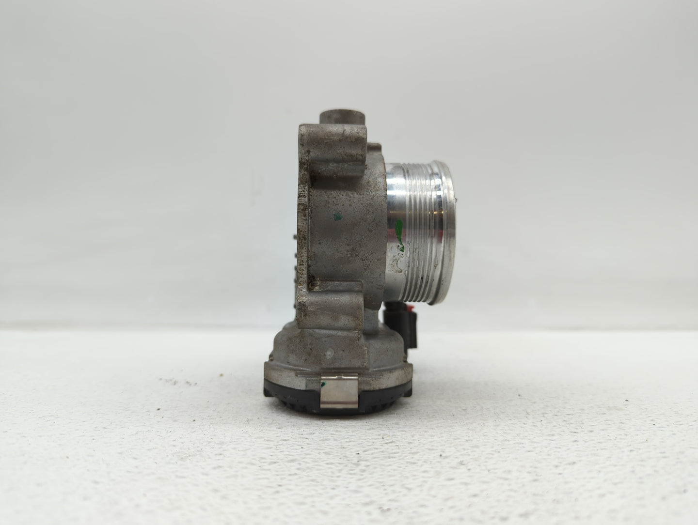 2014-2018 Ford Focus Throttle Body P/N:DS7E-9F991-BB Fits Fits 2014 2015 2016 2017 2018 2019 OEM Used Auto Parts - Oemusedau