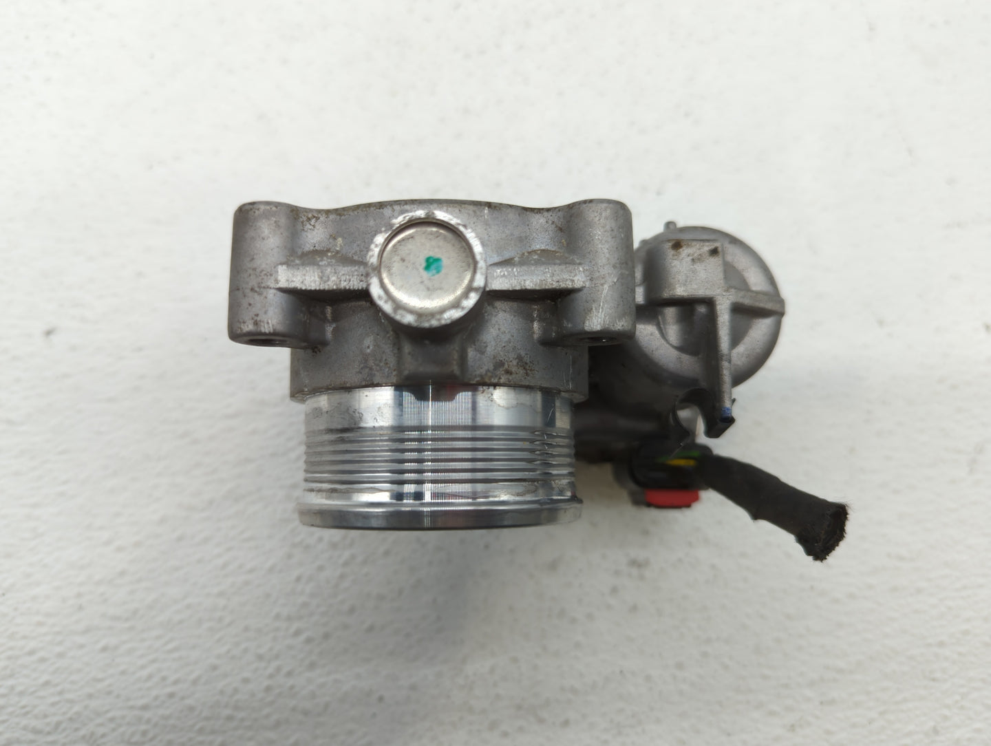 2014-2018 Ford Focus Throttle Body P/N:DS7E-9F991-BB Fits Fits 2014 2015 2016 2017 2018 2019 OEM Used Auto Parts - Oemusedau