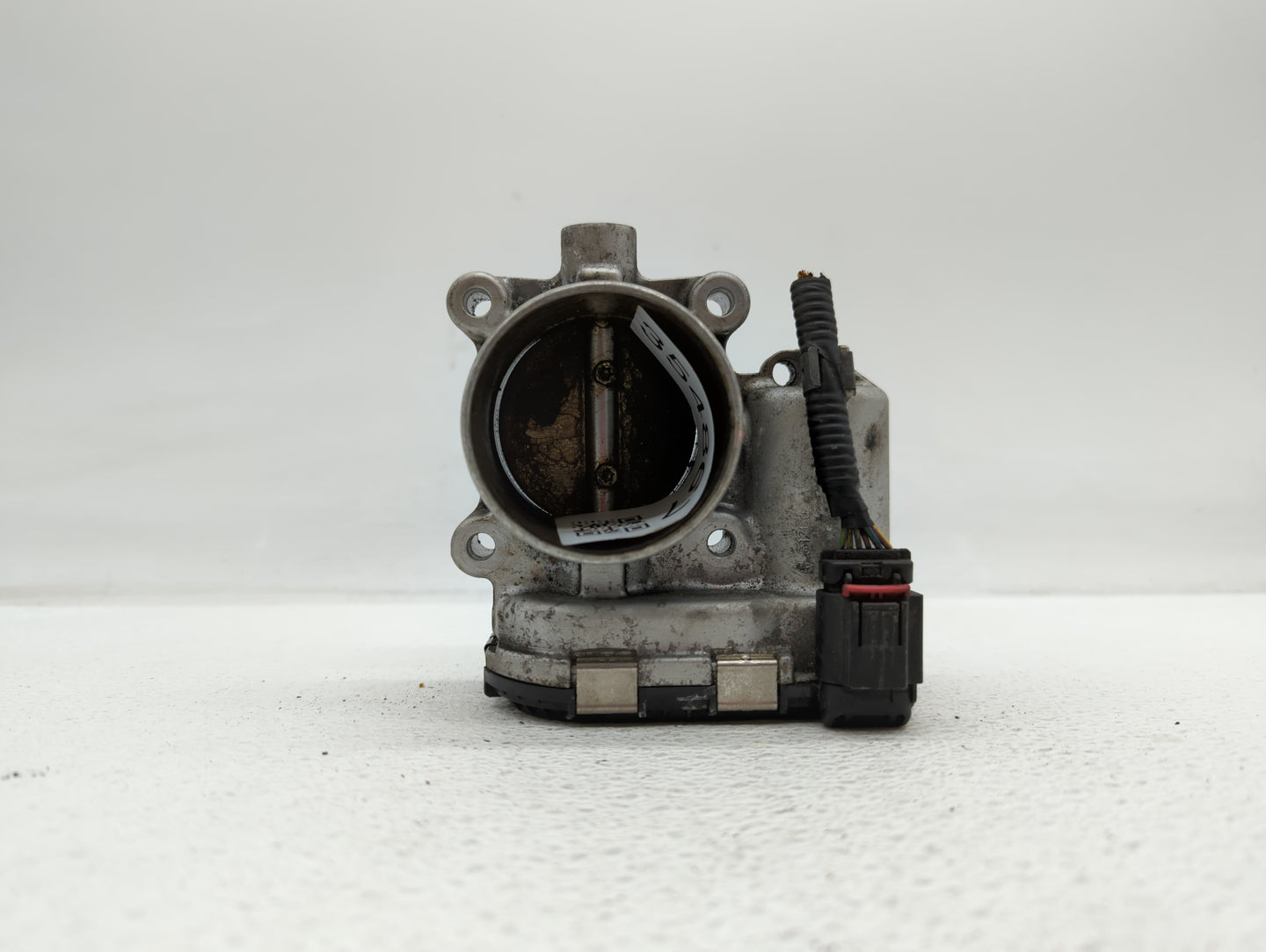 2014-2018 Ford Focus Throttle Body P/N:DS7E-9F991-BB Fits Fits 2014 2015 2016 2017 2018 2019 OEM Used Auto Parts - Oemusedau