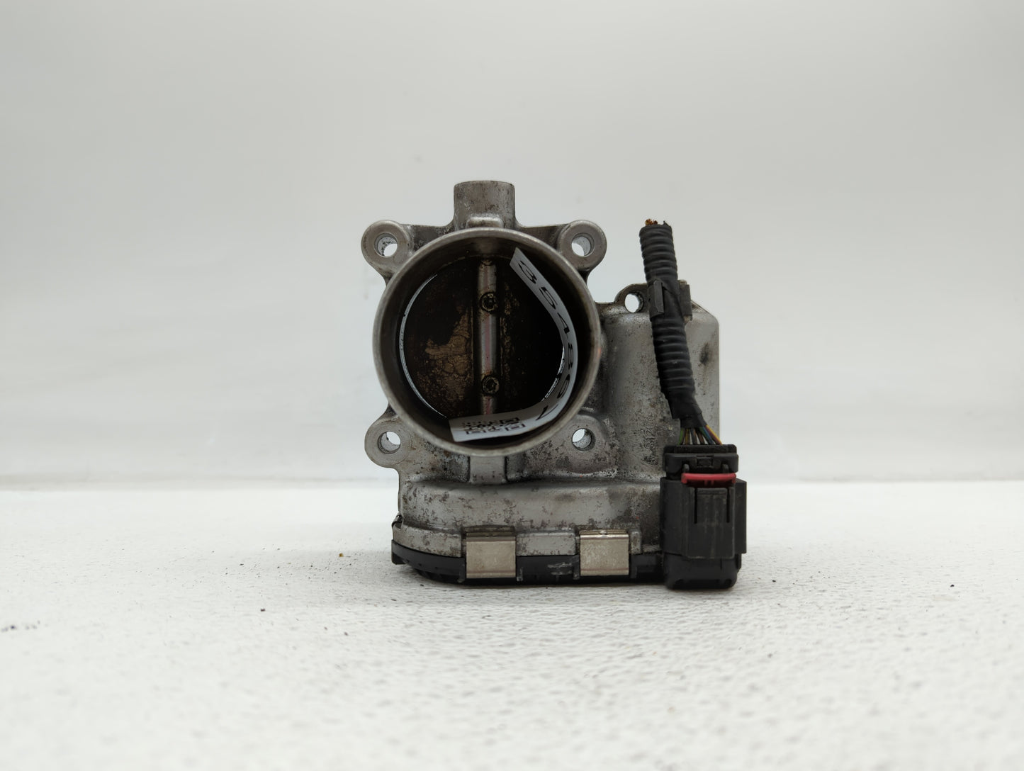 2014-2018 Ford Focus Throttle Body P/N:DS7E-9F991-BB Fits Fits 2014 2015 2016 2017 2018 2019 OEM Used Auto Parts - Oemusedau